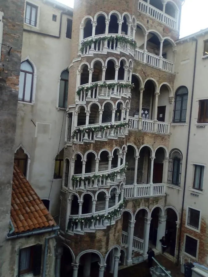 Luna Di Miele Apartment Venice Italy