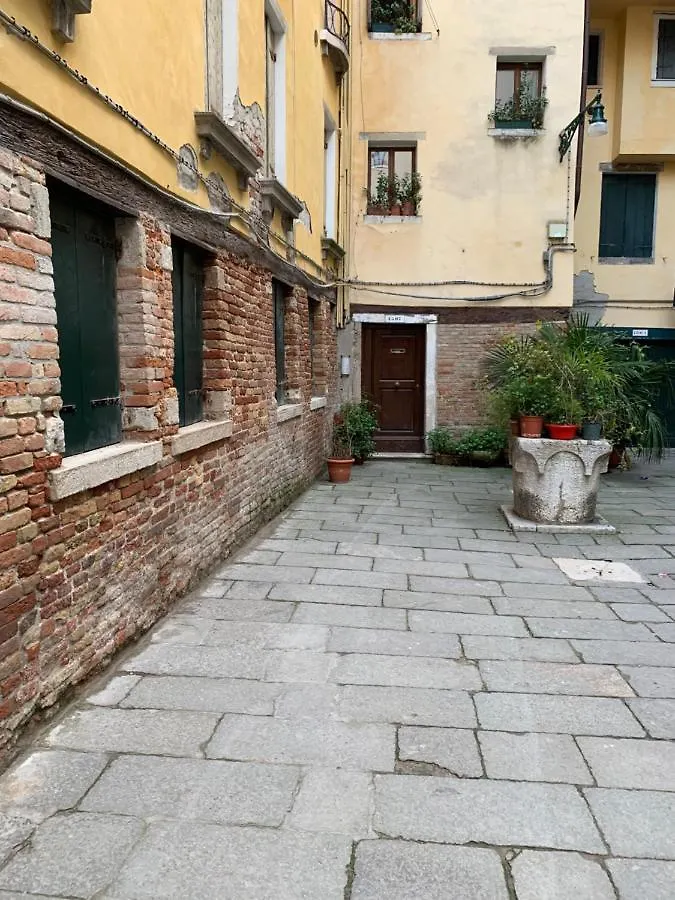Luna Di Miele Apartment Venice 0*,  Italy